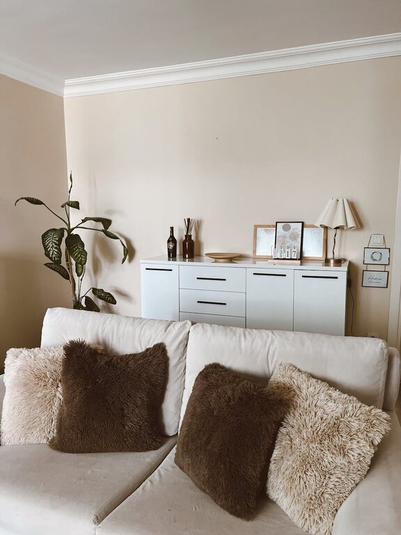 Tips for Creating a Cozy and Inviting Living Space on a Budget